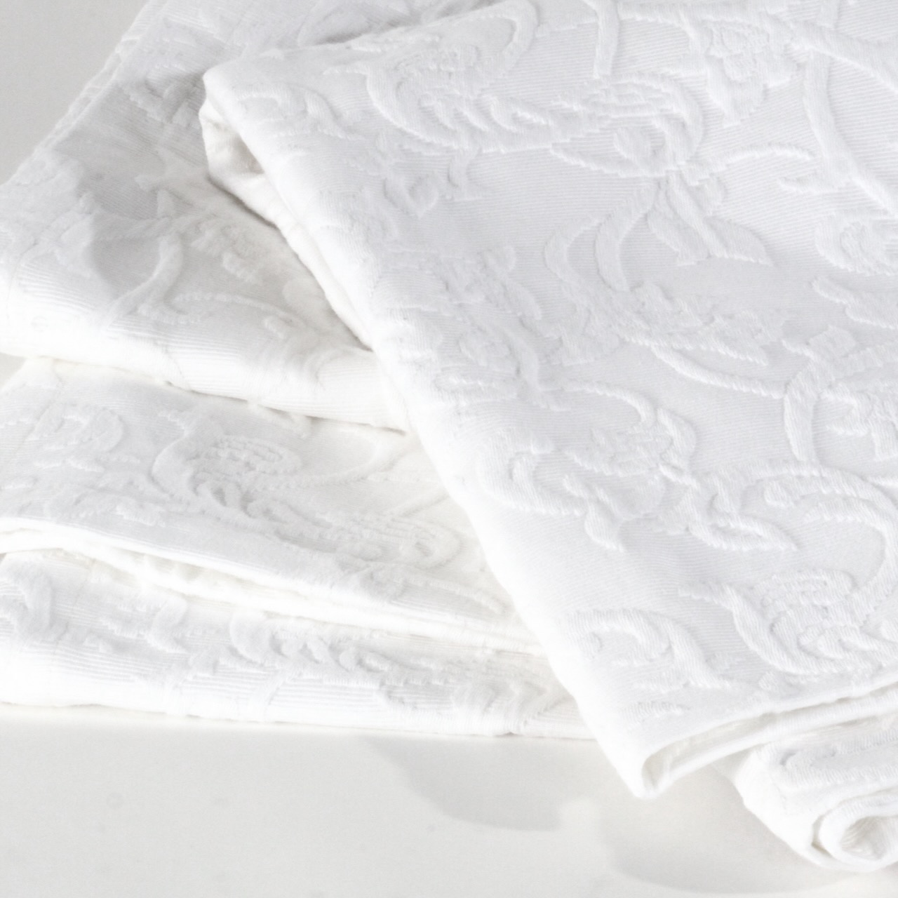 Evelyn Kahle Bettüberwurf Renascenca weiß Evelyn Kahle Bettüberwurf Renascenca weiß