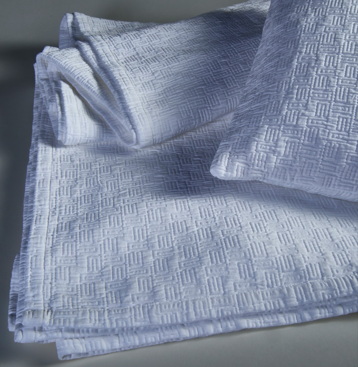 Evelyn Kahle Bettüberwurf Madrid weiß Evelyn Kahle Bettüberwurf Madrid weiß