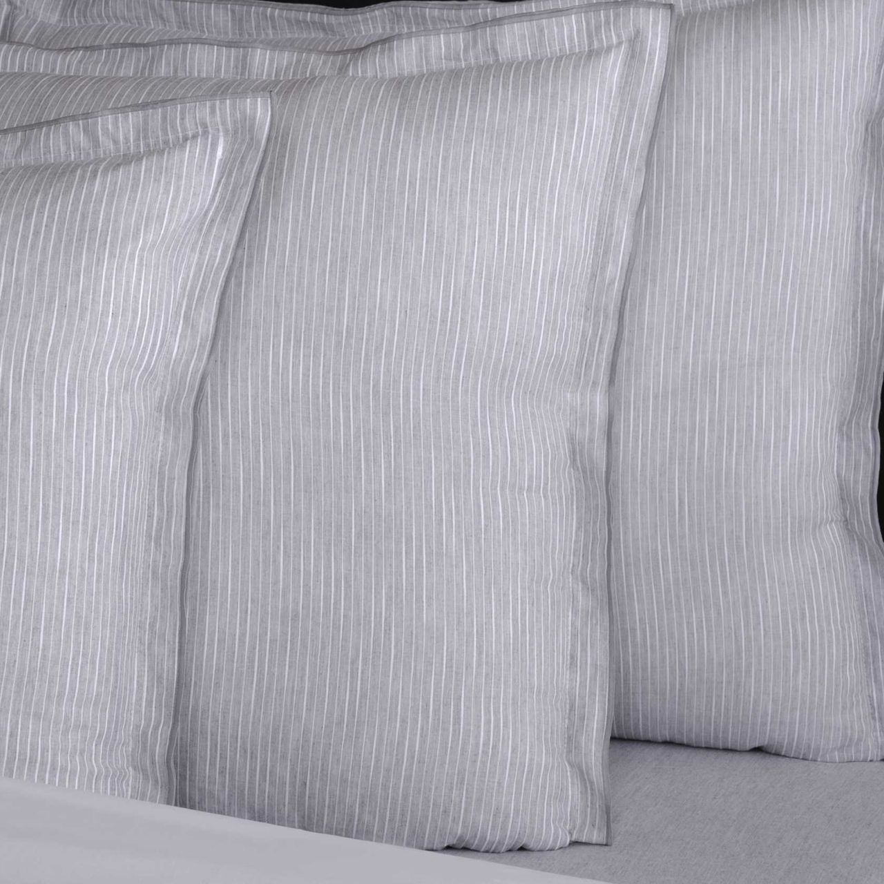 Flamant Bettwäsche-Set Pinstripe hellgrau/weiß 155X220 cm + 80x80 cm