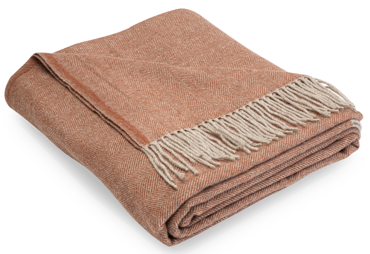Wolldecke Merino Classic mit naturfarbenen Fransen caramel